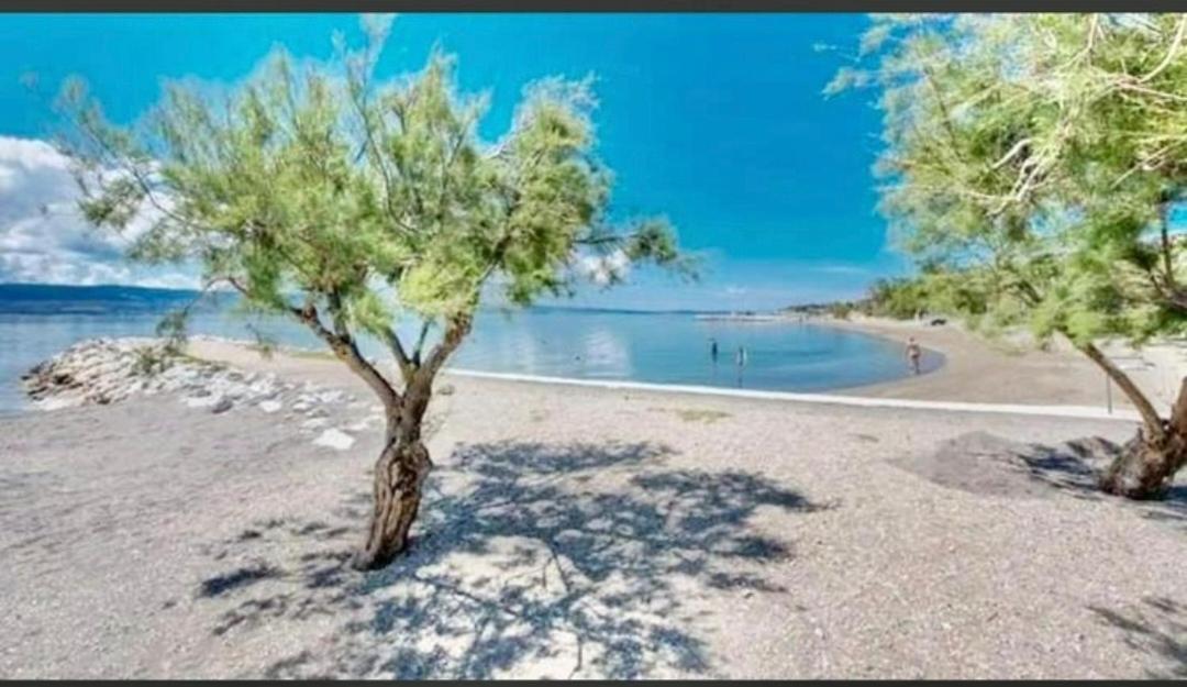 Apartmani Branko Vojnovic Omis Bagian luar foto